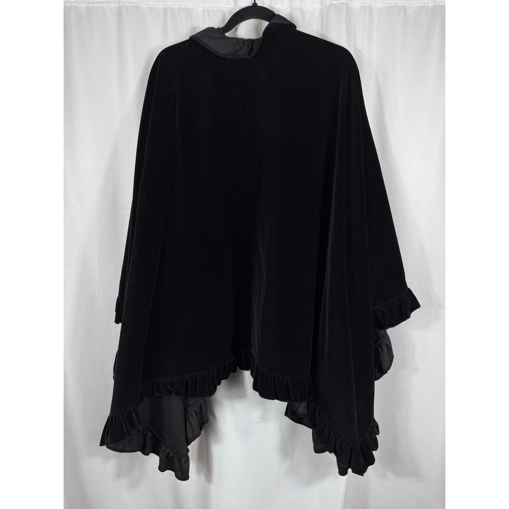 Private Line Vintage Beautiful Black Velvet Ruffle Cape Wrap Made in England - Picture 5 of 7